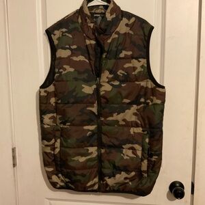 Swiss Tech Camouflage Outdoor Vest